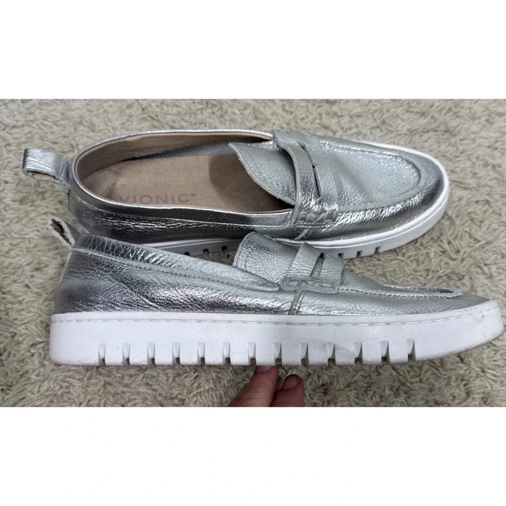 Vionic Uptown Silver Metallic Leather Slip On Comfort Loafers Women's 7M Bling